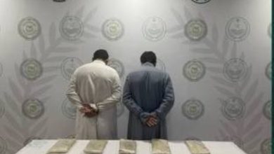 صورة القبض على شخصين لترويجهما 11 كيلوغراماً من مادة الحشيش بالمنطقة الشرقية  أخبار السعودية