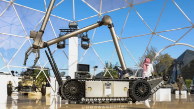 صورة الدفاع المدني تستعرض “روبوت” مكافحة الحرائق بمعرض الدفاع العالمي