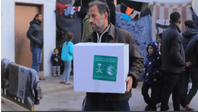 صورة «سلمان للإغاثة» يواصل توزيع المساعدات الإغاثية للمتضررين في قطاع غزة