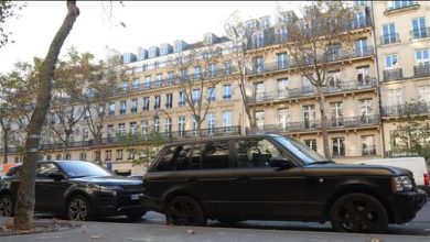 صورة 600 جنيه في الساعة لركن هذه السيارات بشوارع باريس.. هل تصدق؟