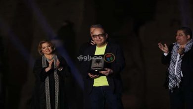 صورة تكريم خيري بشارة و الرداد وإيمي سمير غانم بحفل افتتاح مهرجان الأقصر للسينما الإفريقية