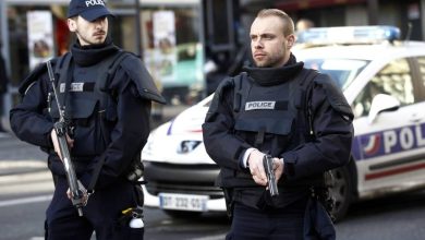 صورة «يرتدي جلباباً».. الشرطة الفرنسية تقتل رجلاً هددهم بساطور في باريس  أخبار السعودية