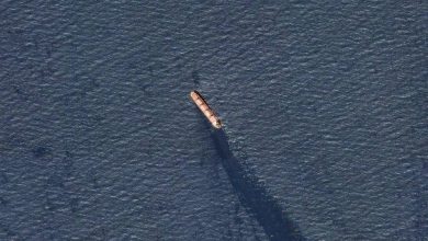 صورة استهداف حوثي للسفينة «روبيمار».. مخاوف من كارثة بيئية في البحر الأحمر  أخبار السعودية