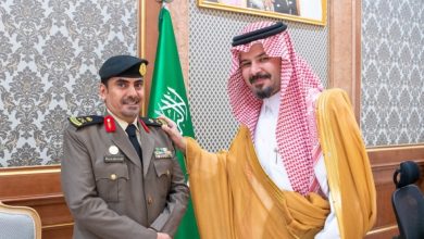 صورة الأمير سلمان بن سلطان يقلّد اللواء أديهم رتبته الجديدة  أخبار السعودية