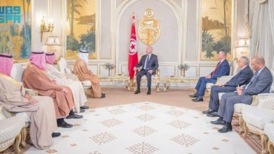 صورة الرئيس التونسي والجلاجل يبحثان علاقات التعاون وسُبل دعمها وتطويرها في المجال الصحي  أخبار السعودية
