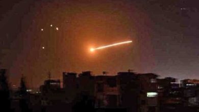 صورة الدفاع السورية: إصابة 8 عسكريين في قصف إسرائيلي استهدف أحد المواقع في محيط دمشق