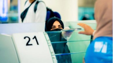 صورة جوازات مطار الأمير محمد بن عبدالعزيز تنهي إجراءات ضيوف الرحمن القادمين للعمرة خلال شهر رمضان