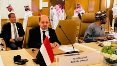 صورة تعيينه لاقى ترحيبا واسعا.. من هو الدكتور الزنداني الوزير الجديد للخارجية في الحكومة اليمنية؟