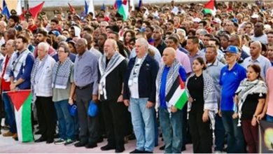 صورة رئيس كوبا يقود مظاهرة حاشدة للتضامن مع غزة (شاهد)