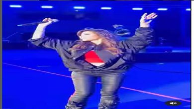 صورة بالفيديو| نانسي عجرم تشعل حماس الجمهور بأغانيها في جدة