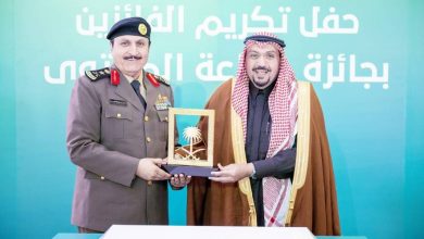 صورة أمير القصيم يكرم «الأمن العام» بجائزة صناعة المحتوى في نسختها الثالثة  أخبار السعودية