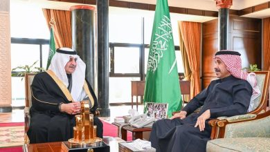 صورة أمير تبوك يستقبل الرئيس التنفيذي لشركة نيوم  أخبار السعودية
