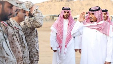 صورة نائب أمير منطقة نجران ينقل تحيات القيادة للمرابطين على الحد الجنوبي  أخبار السعودية