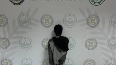 صورة «مكافحة المخدرات» بالباحة تقبض على مخالف لنظام الحدود لترويجه الإمفيتامين المخدر  أخبار السعودية