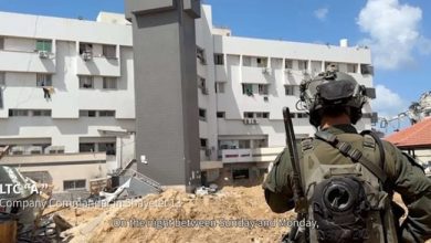 صورة جيش الاحتلال يقتل 400 فلسطيني ويهدم 1050 منزلاً منذ بدء الهجوم على مشفى “الشفاء”