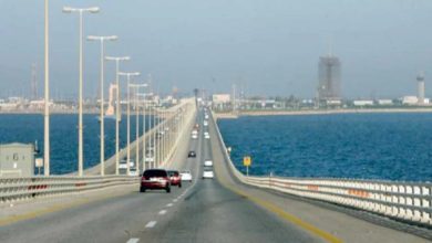 صورة إطلاق النسخة المطورة من خدمة أبشر سفر لتسهيل الإجراءات عبر جسر الملك فهد