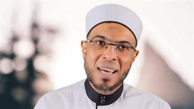 صورة داعية إسلامي: لدينا مشكلة لما بندعي ربنا مش عارفين ندعي ربنا بالدنيا أمتى
