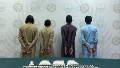 صورة «مكافحة المخدرات» بالرياض تقبض على 4 مقيمين لترويجهم (3.3) كيلوجرامات من مادة (الشبو)  أخبار السعودية