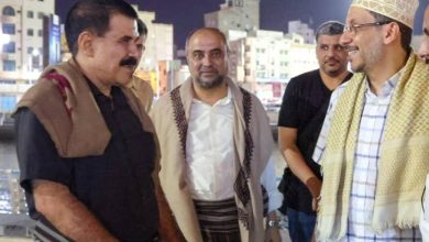 صورة رئيس الوزراء اليمني من حضرموت يؤكد أهمية الوعي المجتمعي في إسناد جهود الدولة ويتعهد بدعم الاستثمار  أخبار السعودية
