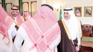 صورة أمير تبوك يستقبل وزير الحج والمهنئين بالعيد  أخبار السعودية