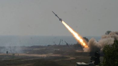 صورة اطلاق 30 صاروخا من جنوب لبنان باتجاه اسرائيل