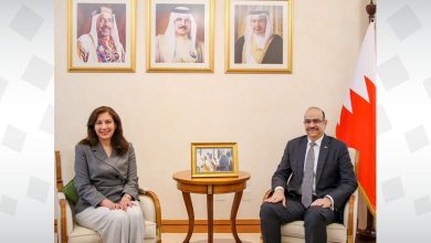 صورة وزير الشؤون القانونية يستقبل سفيرة جمهورية مصر العربية لدى مملكة البحرين