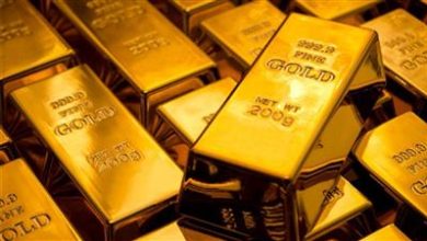 صورة الذهب يستقر وسط المخاطر الجيوسياسية وارتفاع الدولار وعوائد السندات