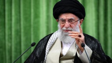 صورة خامنئي بشأن حادث طائرة الرئيس الإيراني: لن يكون هناك أي اضطراب في عمل البلاد