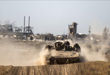 صورة جيش الاحتلال يزعم: الجنديان القتيلان بغزة الأحد سقطا بنيران دبابة إسرائيلية
