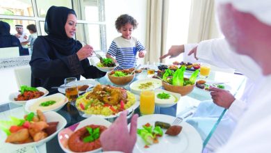 صورة مدينةُ الملك عبدالله الطبية تنصح بطريقة سهلة للحصول على نظام غذائي متوازن خلال فترة العيد