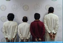 صورة القبض على 3 مقيمين ووافد بتأشيرة زيارة بمحافظة جدة لترويجهم الشبو المخدر