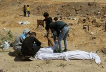 صورة البيت الأبيض: التقارير عن مقابر جماعية في غزة مزعجة للغاية