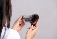 صورة واظبي عليها.. 5 عادات هامة تحمي شعرك من التساقط