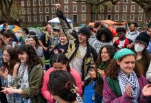 صورة جامعة كولومبيا تهدد بـ”طرد” الطلاب المعتصمين داخل حرمها