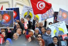 صورة موجة توقيفات في تونس تشمل معلقين سياسيين اثنين ومقدم برامج