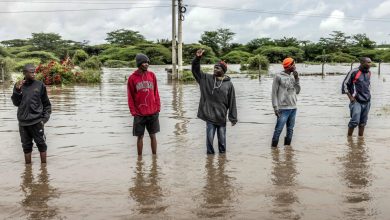 صورة إعصار يضرب كينيا وتنزانيا وسط فيضانات مدمرة