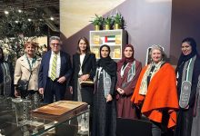 صورة غرفة الشارقة تختتم مشاركة متميزة للمصممات الإماراتيات في معرض الحرف اليدوية بفلورنسا