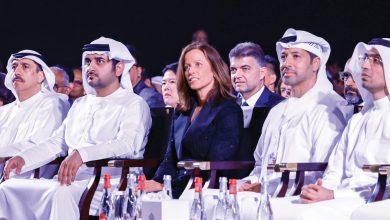 صورة مكتوم بن محمد: برؤية محمد بن راشد لا حدود لريادة دبي الاقتصادية والمالية