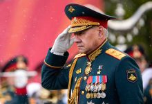 صورة كيف فسَّرت واشنطن إقالة وزير الدفاع الروسي؟