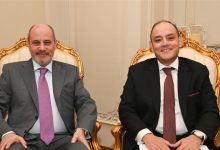 صورة وزير التجارة يبحث مع نظيره الأردني تعزيز العلاقات بين البلدين