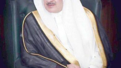 صورة أمير تبوك يواسي الغبان في والدهم  أخبار السعودية