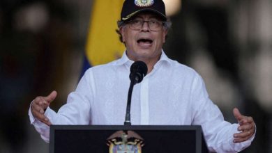 صورة الرئيس الكولومبي: لا يمكن أن نقف إلى جانب “الإبادة الجماعية”