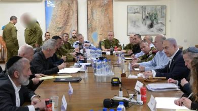 صورة مجلس الحرب الإسرائيلي يوجه فريق التفاوض باستئناف العمل على صفقة تبادل في غزة