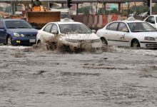 صورة السعودية تغرق.. فيضانات عارمة تجرف المركبات وتجتاح الطرقات