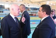 صورة ‫قيس سعيد‬ يأمر بحل الاتحاد الوطني للسباحة وإقالة مسؤولين عنه بعد واقعة إخفاء العلم
