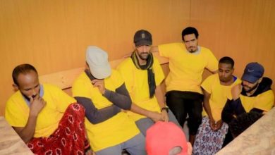 صورة ستة مغاربة يتجنبون حكما بالإعدام رميا بالرصاص في الصومال بعد وساطة قادت إلى إعادتهم إلى البلاد