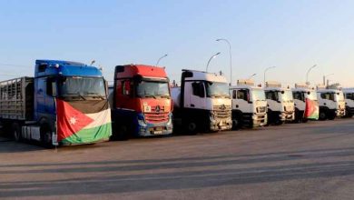 صورة الأردن يسير 41 شاحنة من المواد الغذائية للأهل في غزة