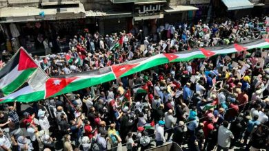 صورة مسيرة في عمان تنديدا باستمرار عدوان الاحتلال على قطاع غزة