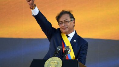 صورة الرئيس الكولومبي يقرر قطع العلاقات الدبلوماسية مع “إسرائيل”