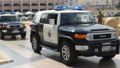 صورة شرطة مكة المكرمة تقبض على مقيمين ومواطن لنشرهم إعلانات حملات حج وهمية ومضللة